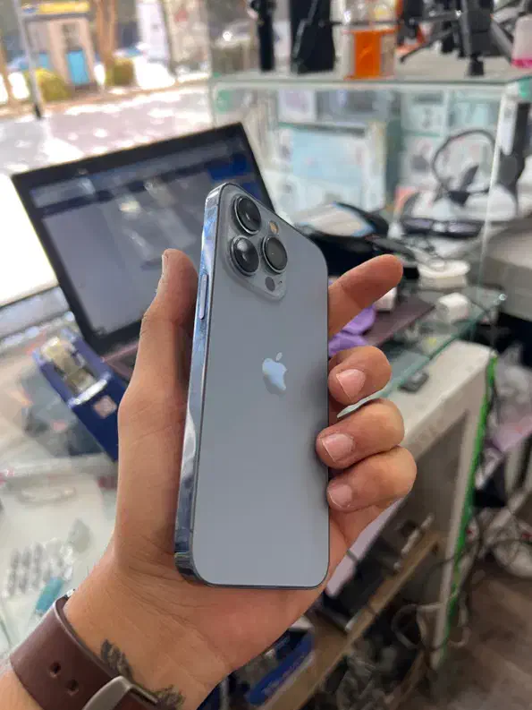 Iphone 13pro بدون تعمیر|موبایل|اصفهان, سپاهان‌شهر|دیوار