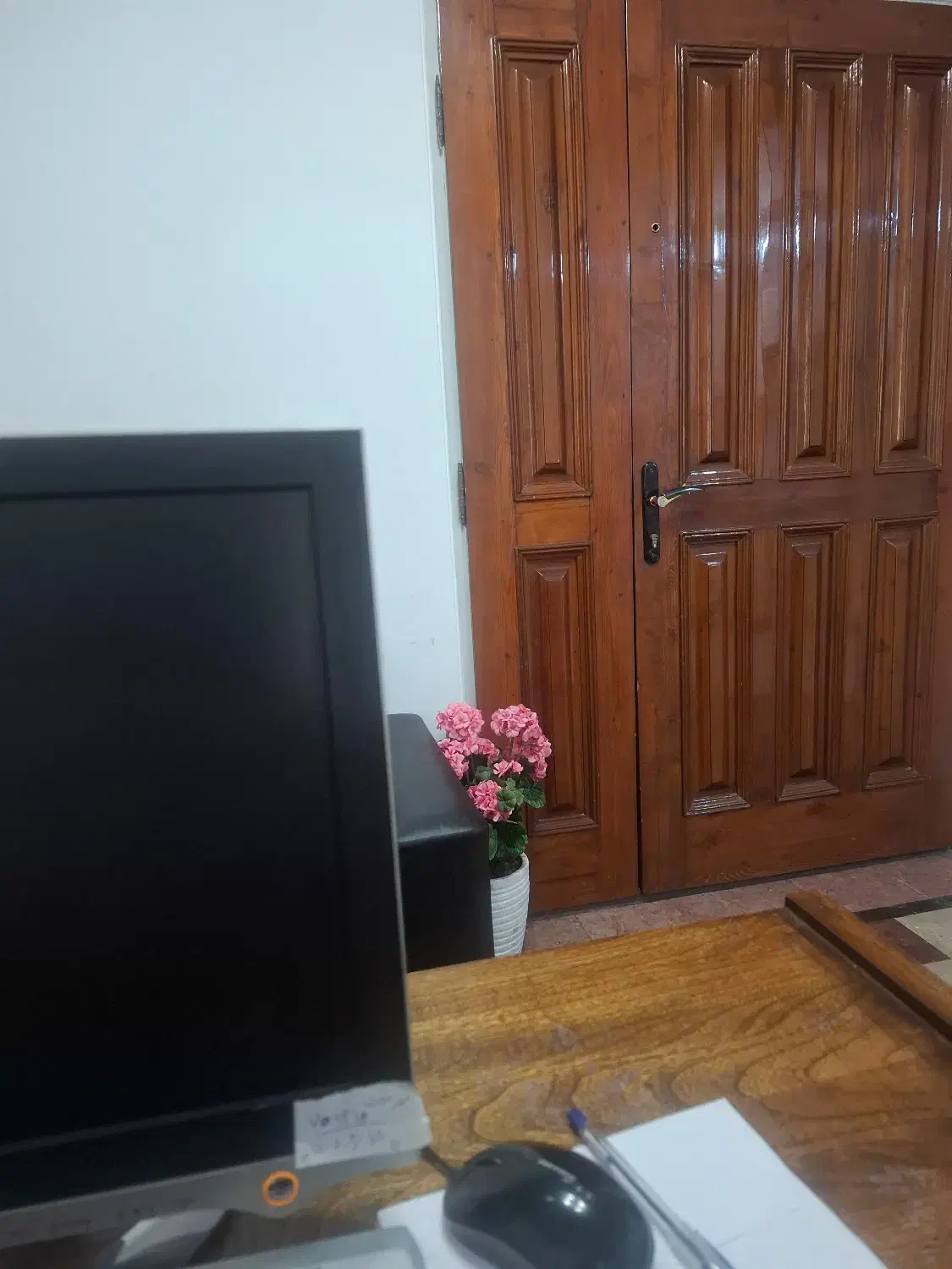 اجاره کلاس درس|اجارهٔ کوتاه‌مدت دفتر کار و فضای آموزشی|تهران, میدان ولیعصر|دیوار