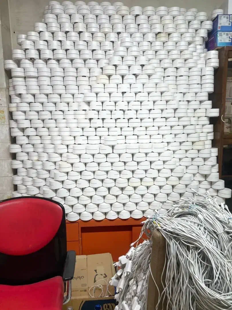 روتر گوگل ac1304|مودم و تجهیزات شبکه|شیراز, شهرک بهشتی|دیوار