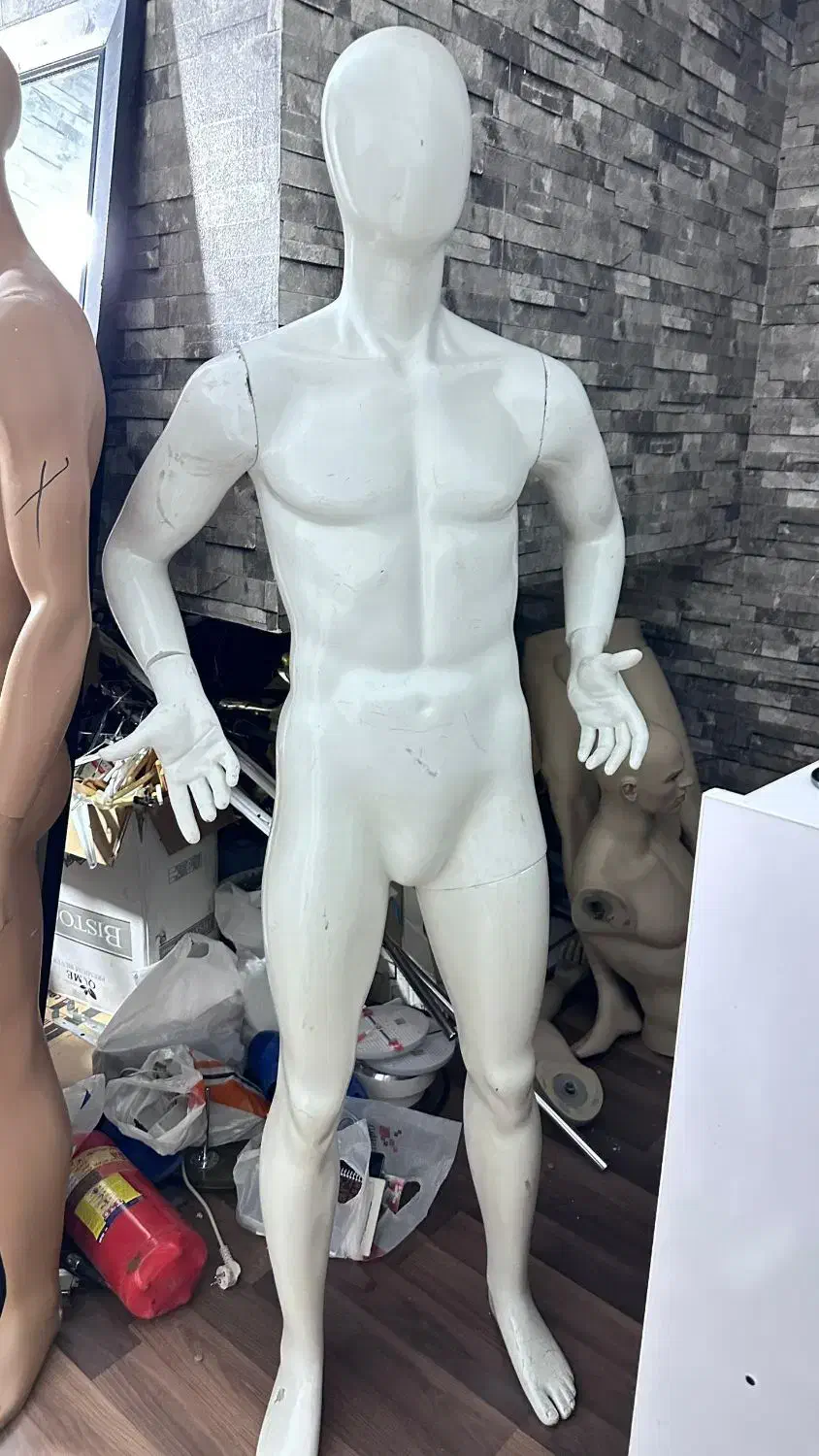 مانکن مردانه|فروشگاه و مغازه|شیراز, شهرک گلستان|دیوار