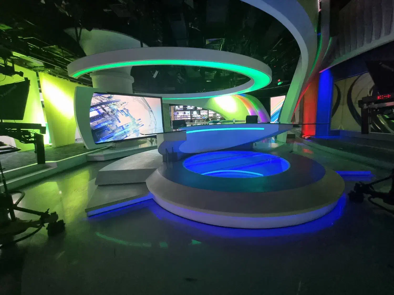 مهندس برق خانم ،نقشه کشی با نرم افزار|استخدام صنعتی، فنی، مهندسی|کرج, ساسانی (قلمستان)|دیوار