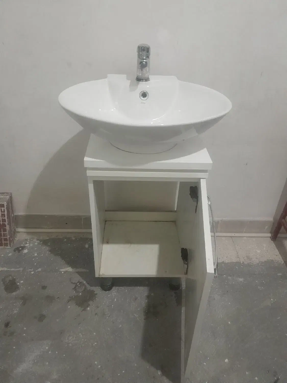 روشویی|لوازم سرویس بهداشتی|رباط‌کریم, رباط‌کریم|دیوار