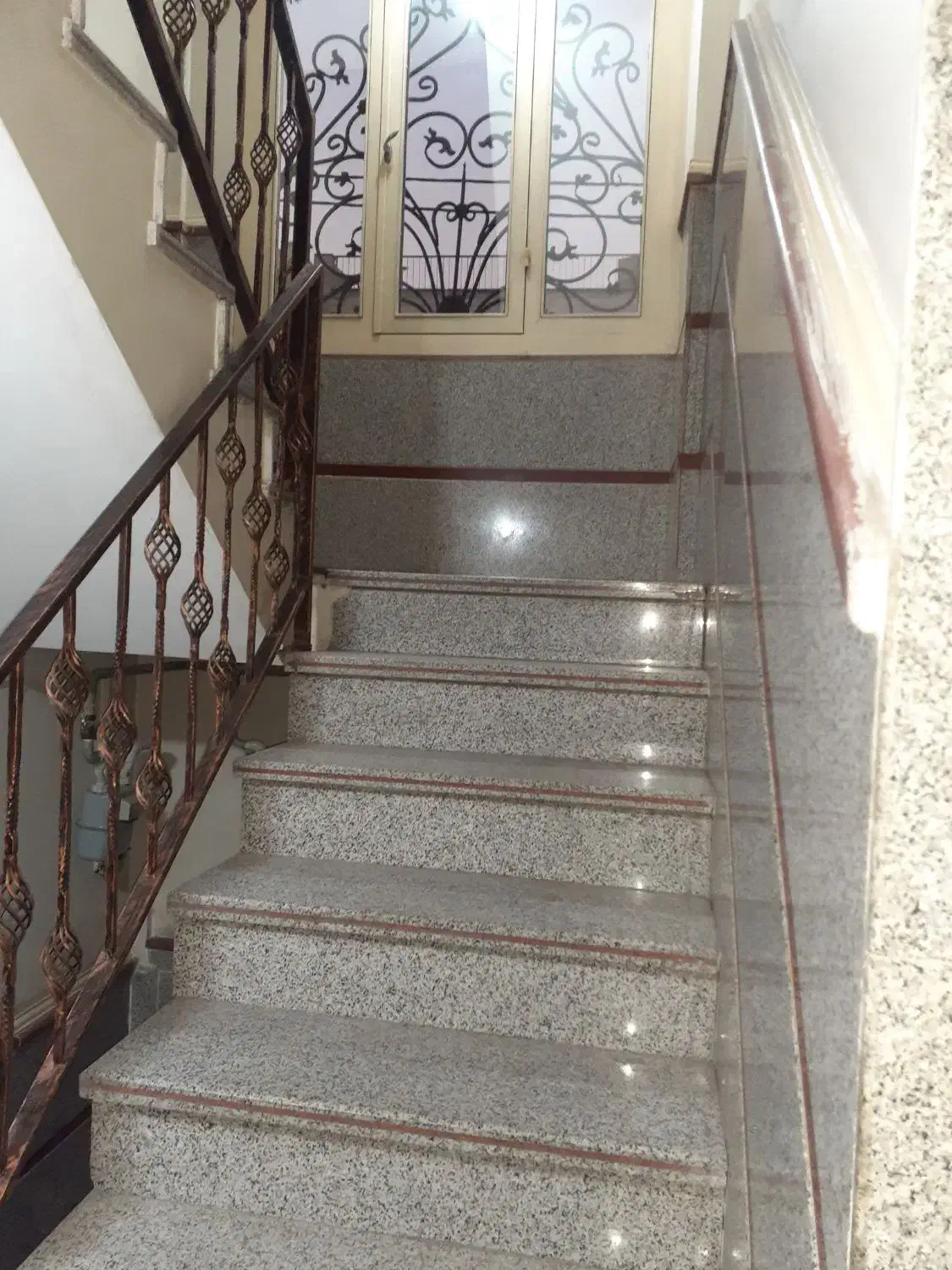 رهن۹۵متری فول امکانات افراسیابی/بلوارابوذر/ پل دوم