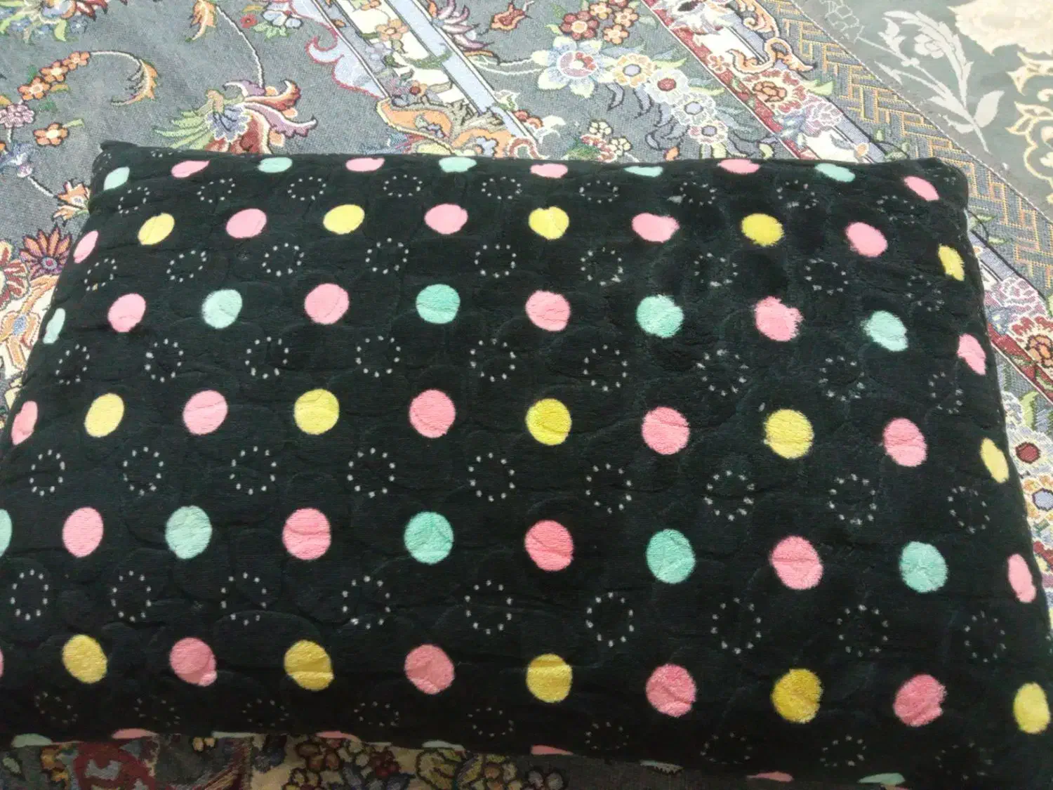 رویه بالش مخمل|رختخواب، بالش، پتو|خرمآباد, |دیوار