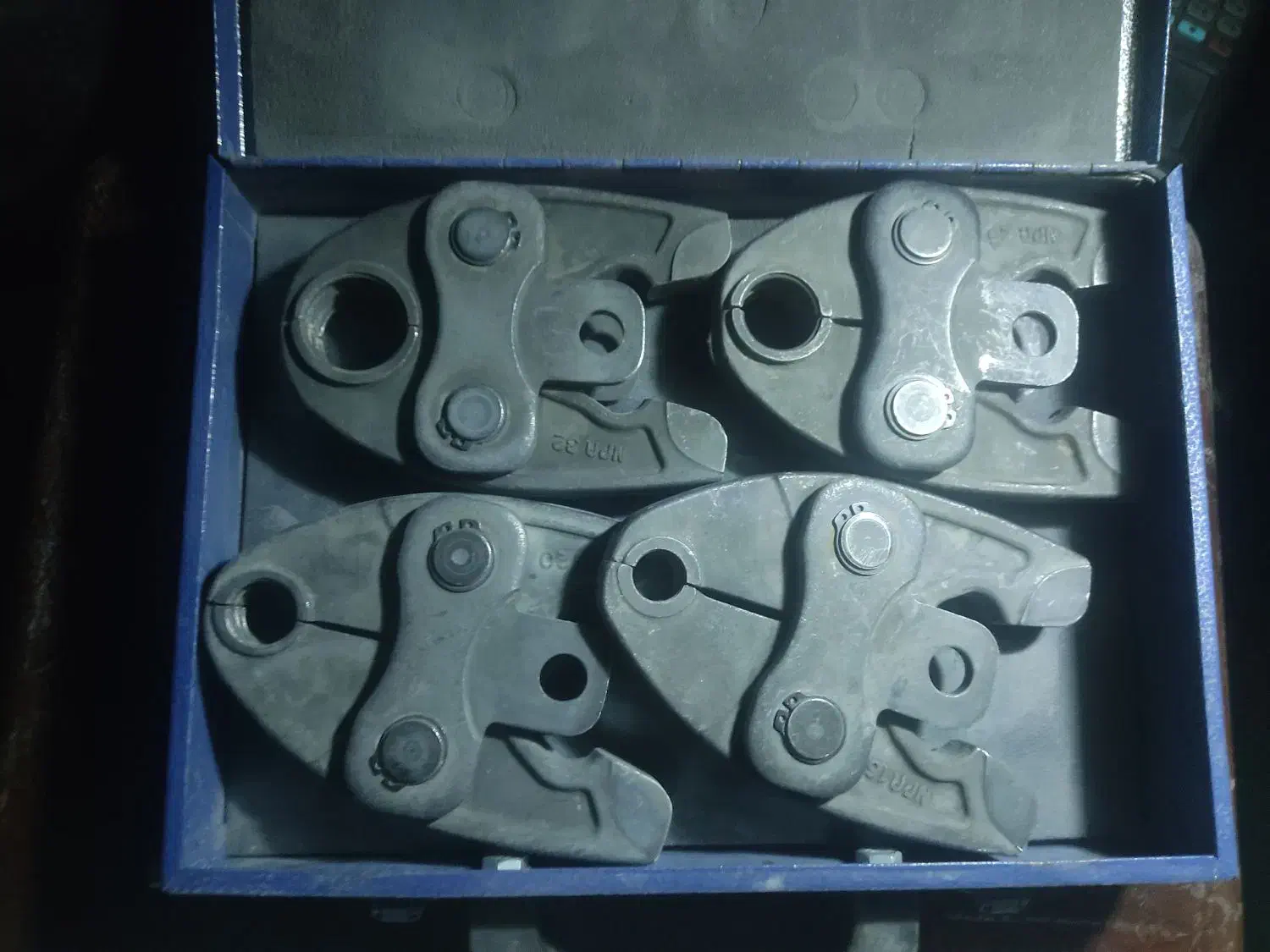 دستگاه پرس ۵لایه همراه فک ها|ماشینآلات صنعتی|پیر بکران, |دیوار