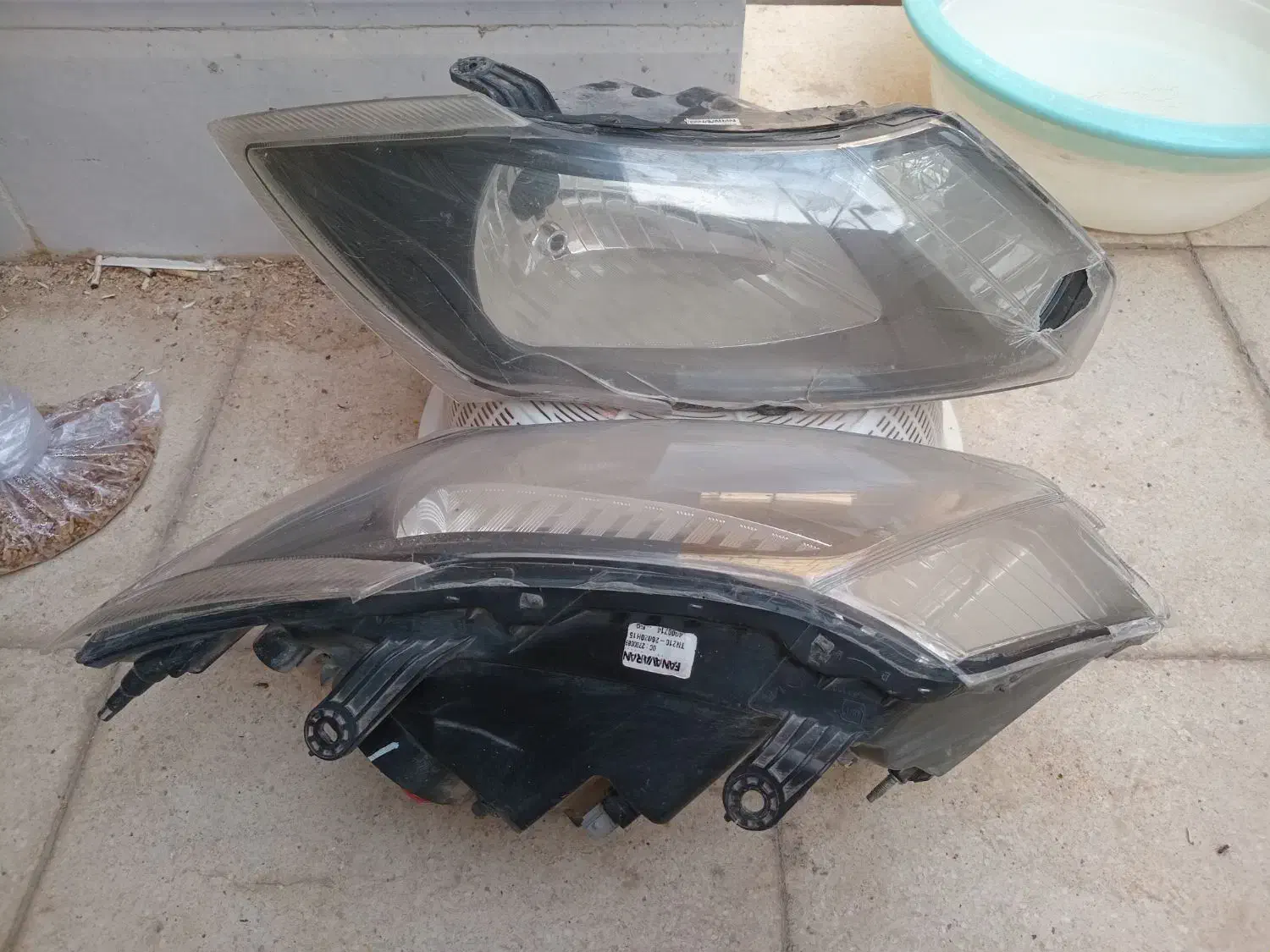 چراغ خودرو کوییک ومیز تلوزیون|قطعات یدکی و لوازم جانبی|یزد, |دیوار