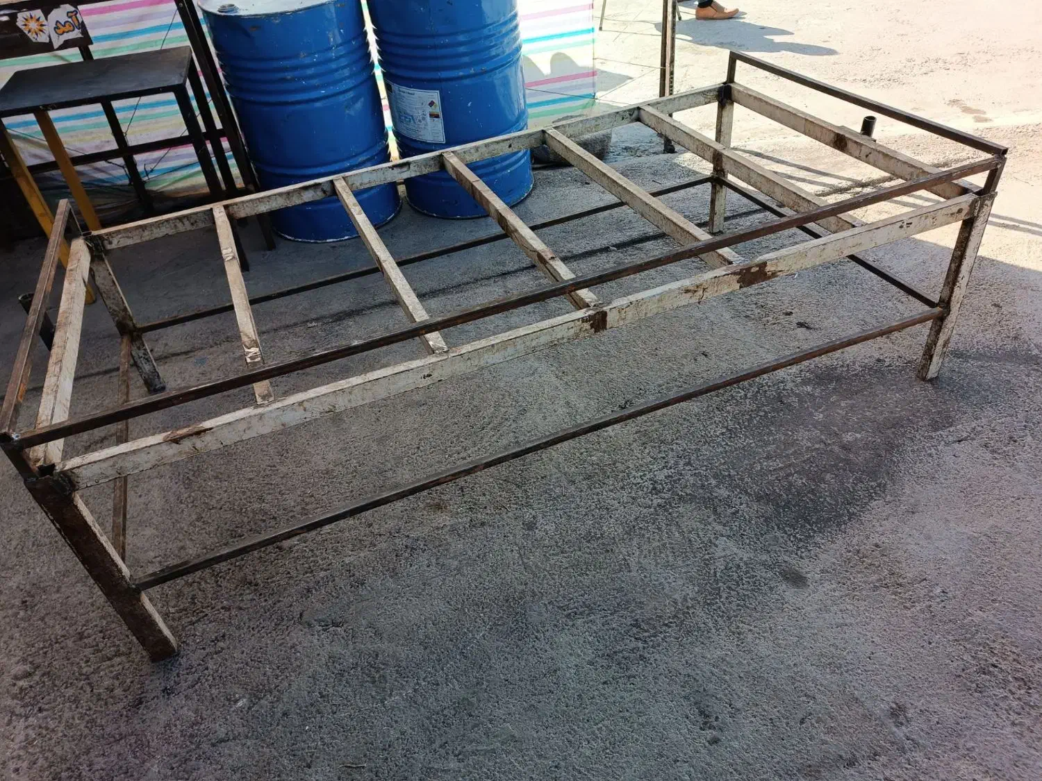 تخت آهنی|تخت و سرویس خواب|الشتر, |دیوار