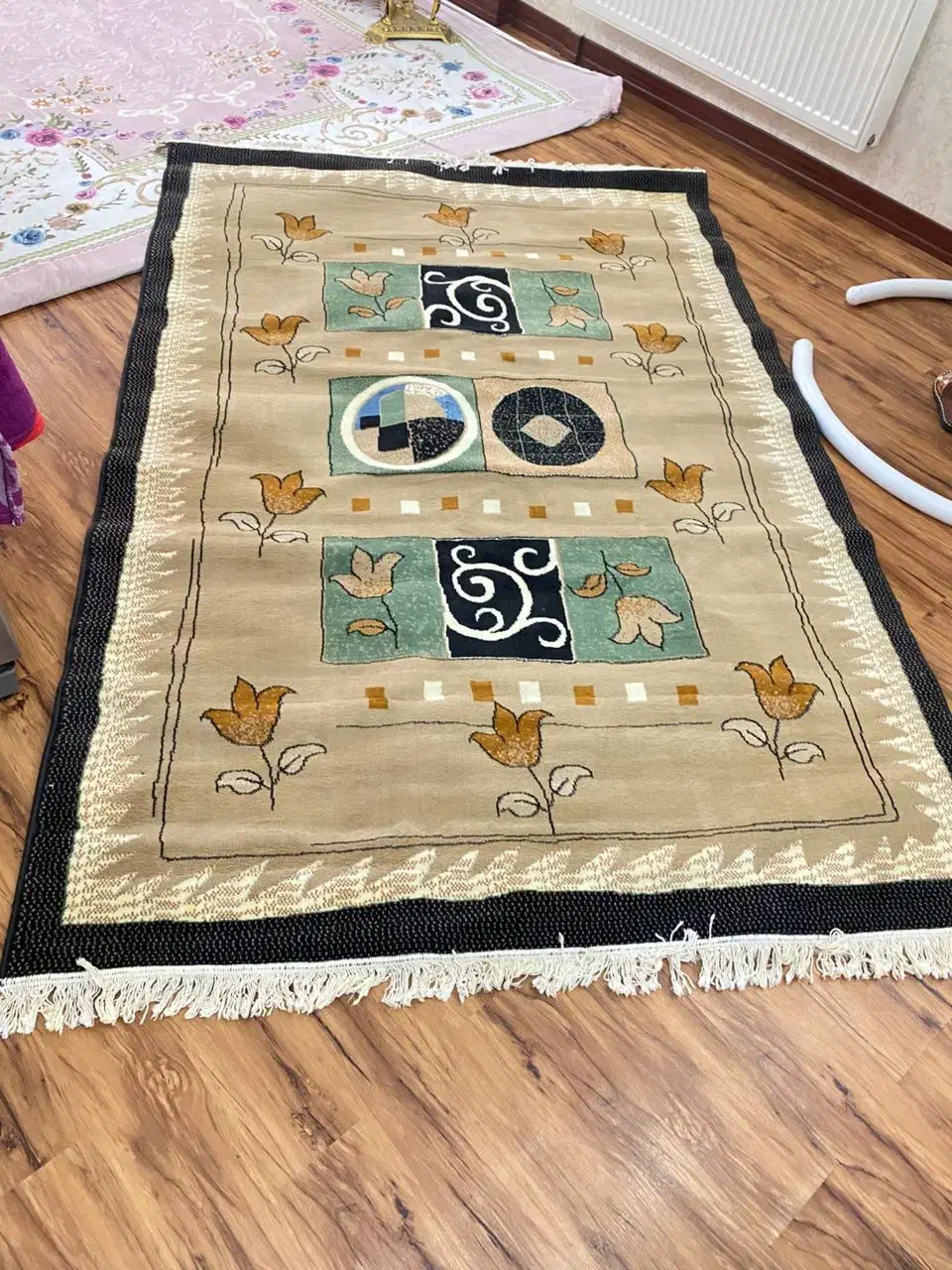 فرش|فرش|شیراز, ترمینال باربری|دیوار