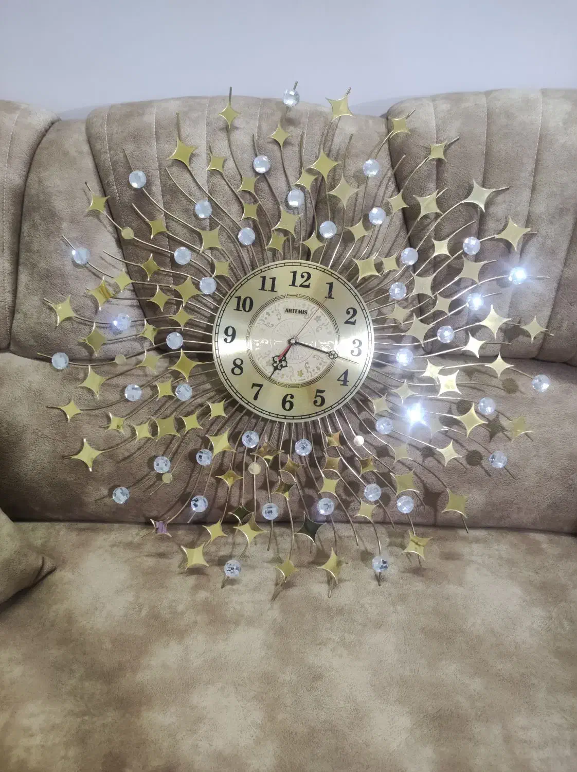 ساعت خورشیدی|ساعت دیواری و تزئینی|گلستان (تهران), |دیوار