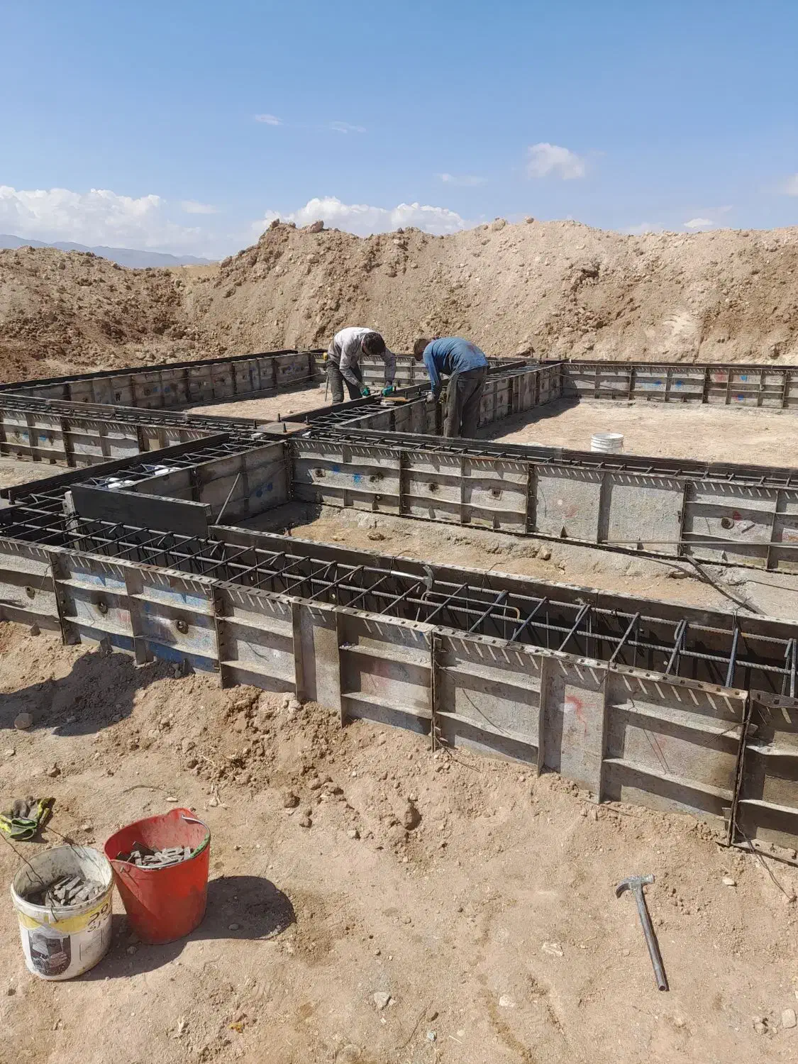 اسکلت فلزی و آرماتور بندی|خدمات پیشه و مهارت|اهر, |دیوار