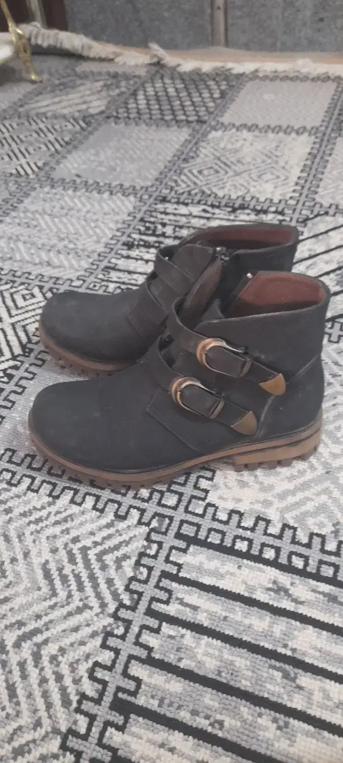 نیم پوت زنانه سایز ۴۰ نونو ۳۵۰ هزار تومان|کیف، کفش، کمربند|نورآباد, |دیوار