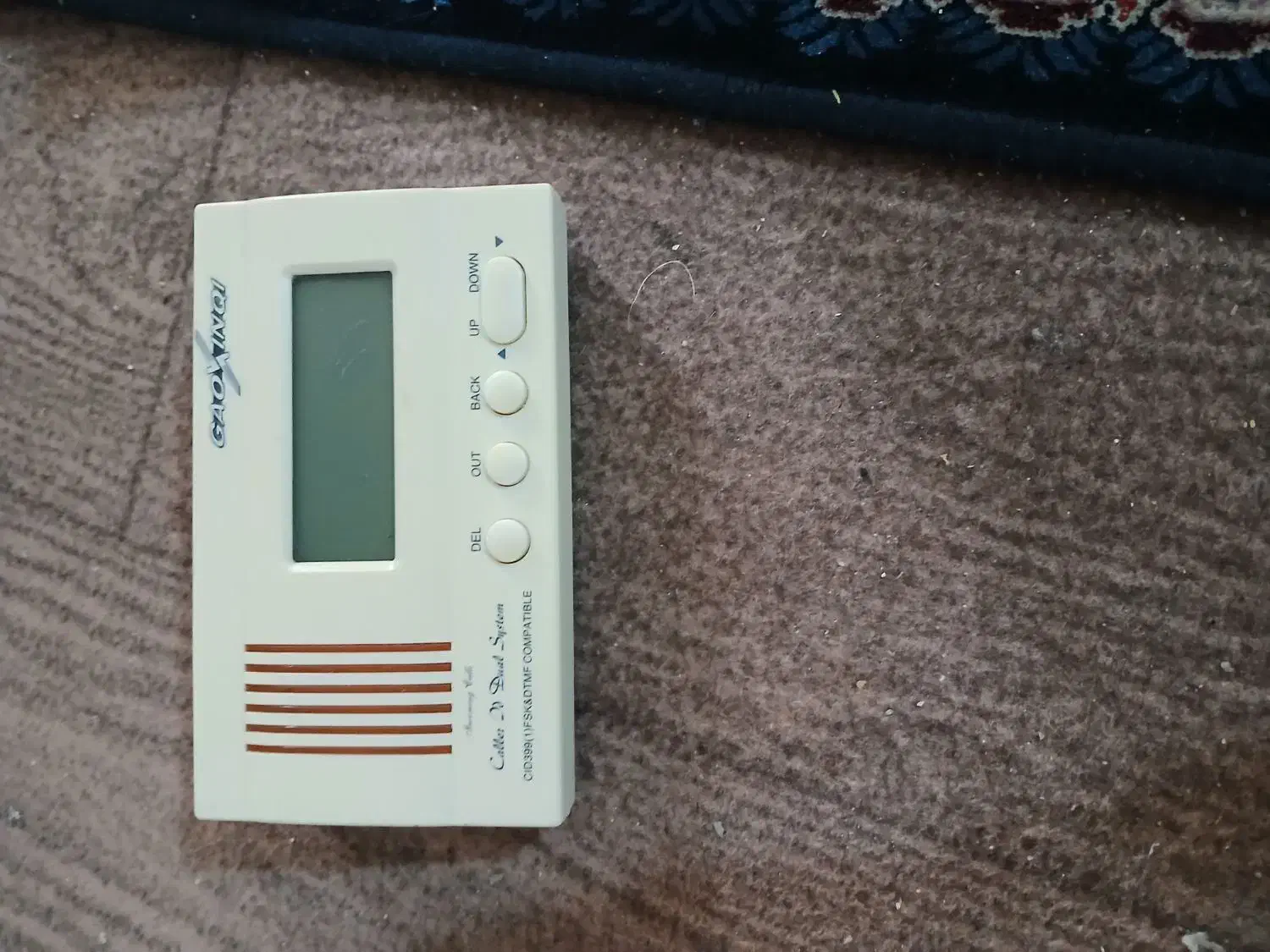 تلفن قدیمی و قفل بند تلفن و مزاحم گیر|تلفن رومیزی|بندر گز, |دیوار