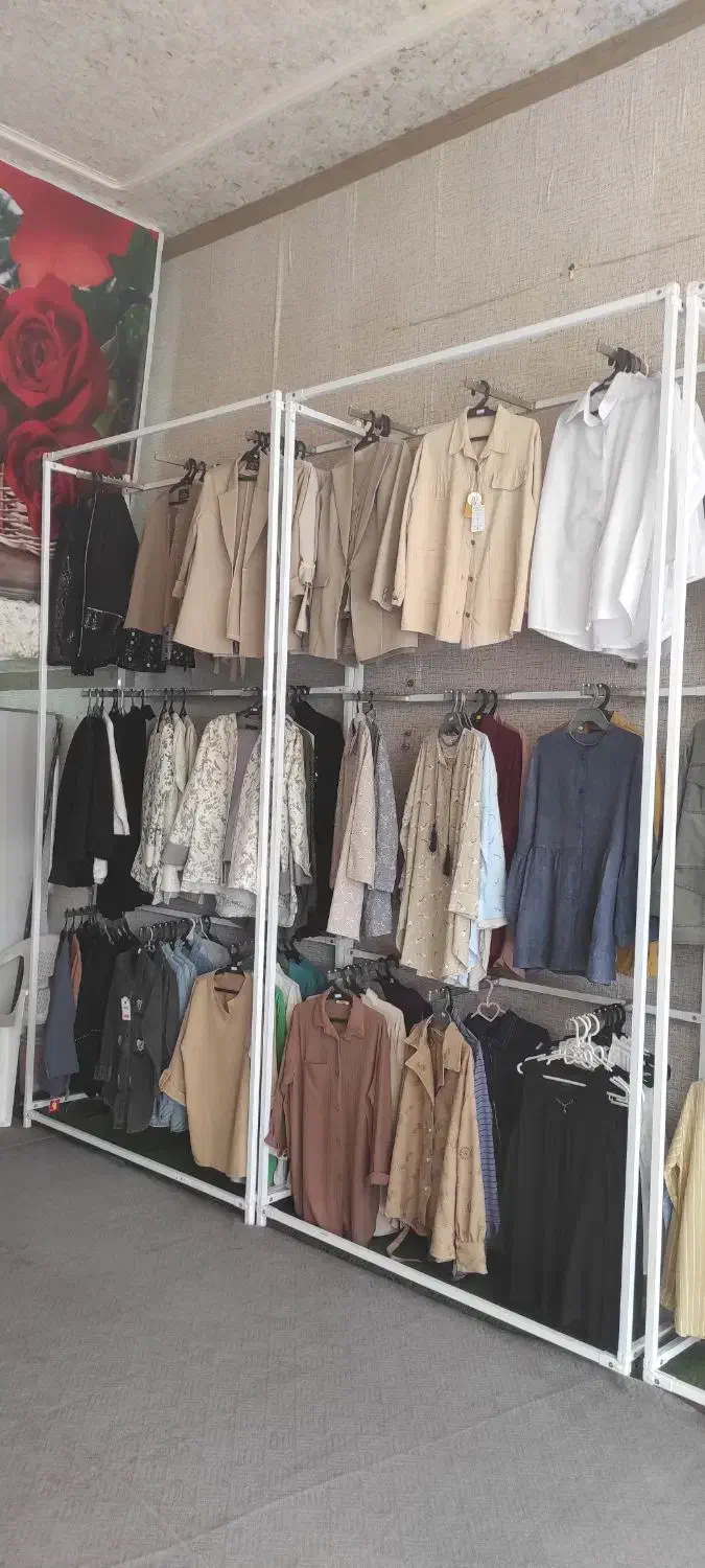 فروش دکور مغازه بوتیک بانوان|لباس|اردکان, |دیوار