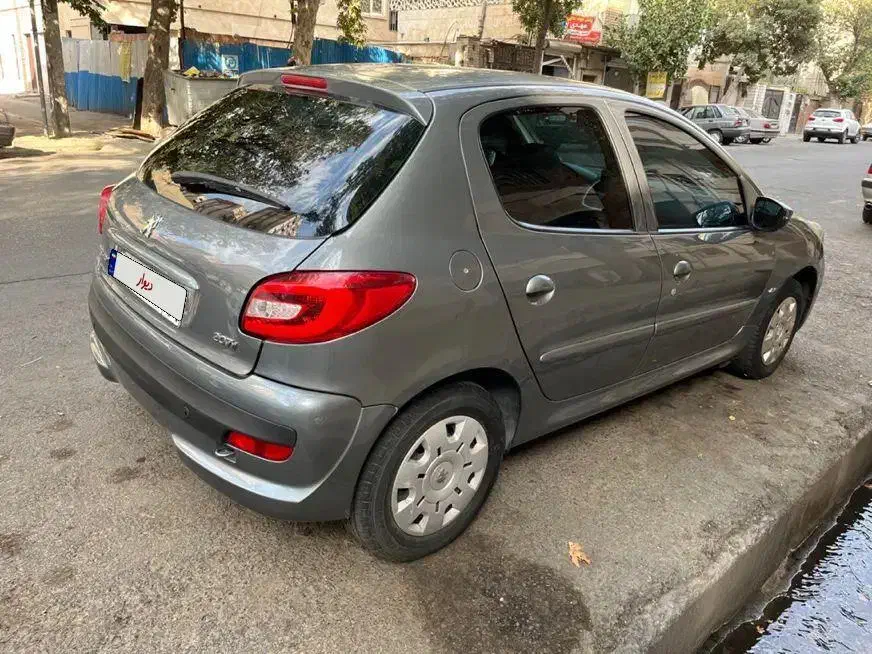 207 دنده ای ۹۸|خودرو سواری و وانت|تهران, جی|دیوار