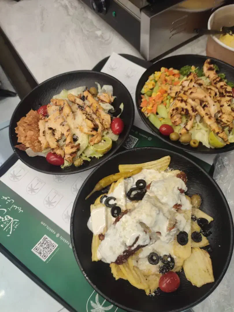 کمک آشپز حقوق بالا فسفودی فرنگی|استخدام خدمات فروشگاه و رستوران|تهران, استخر|دیوار