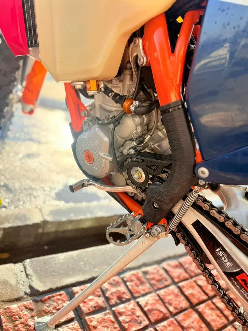 ktm پلاک ملی2023 سیکسدیز درحدصفر|موتورسیکلت|تهران, پاسداران|دیوار