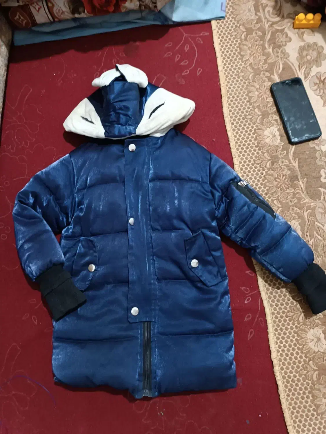 جلیقه لی وکاپشن|لباس|نیشابور, بکاول|دیوار