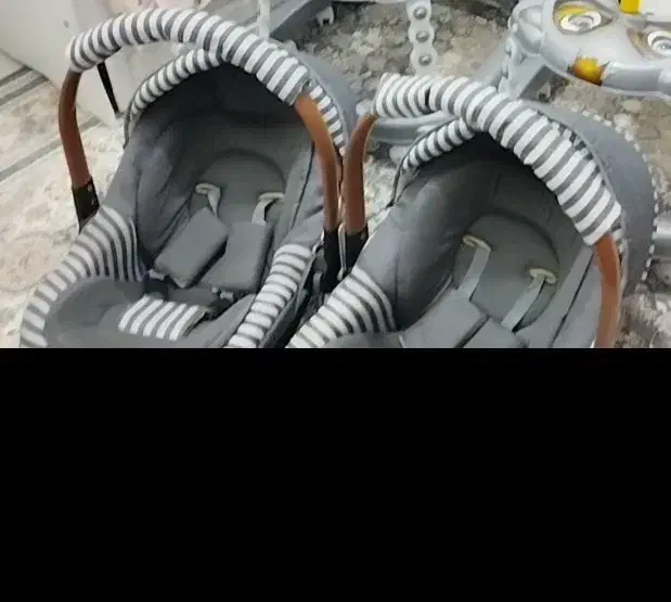 دوعددکریر ودوعددروروک وگهواره|کالسکه و لوازم جانبی|شهرکرد, |دیوار