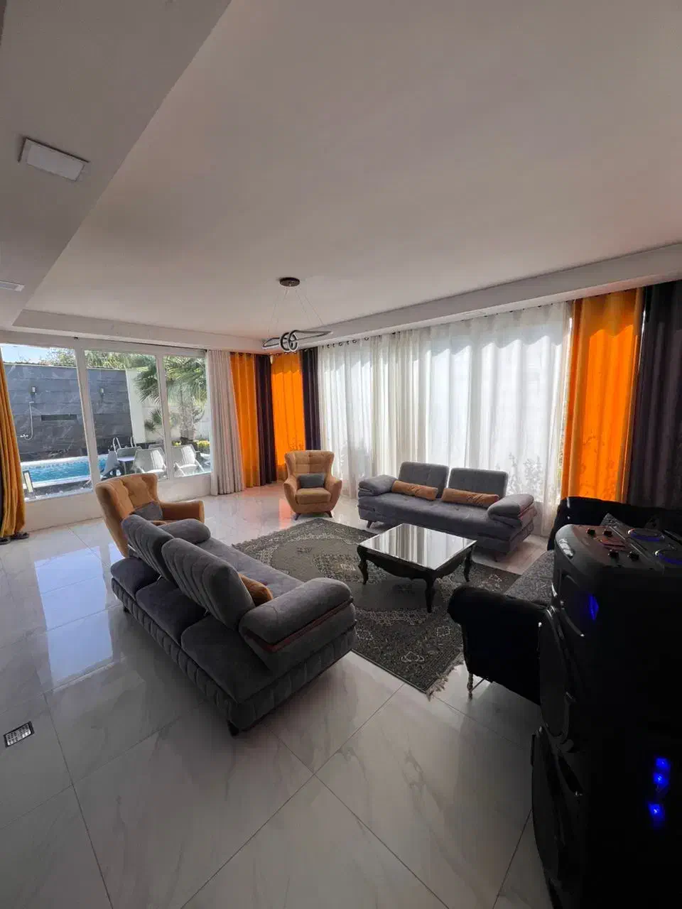 اجاره روزانه باغ|اجارهٔ کوتاهمدت ویلا و باغ|اسلامشهر, شهرک احمدیه|دیوار