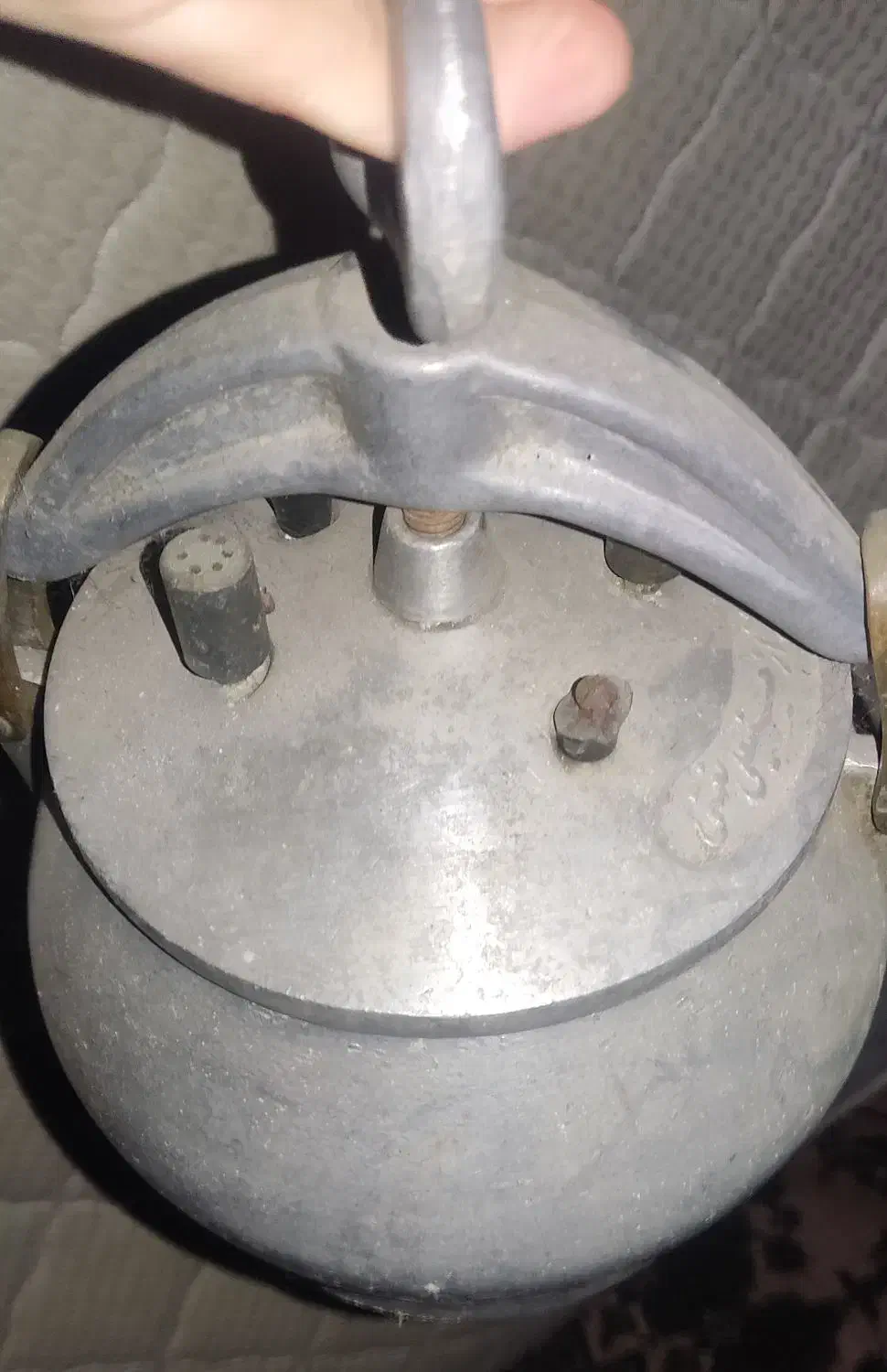 یک زودپز و یک پلوپز کاملا سالم و تمیز|ظروف پخت‌وپز|صومعه‌سرا, |دیوار