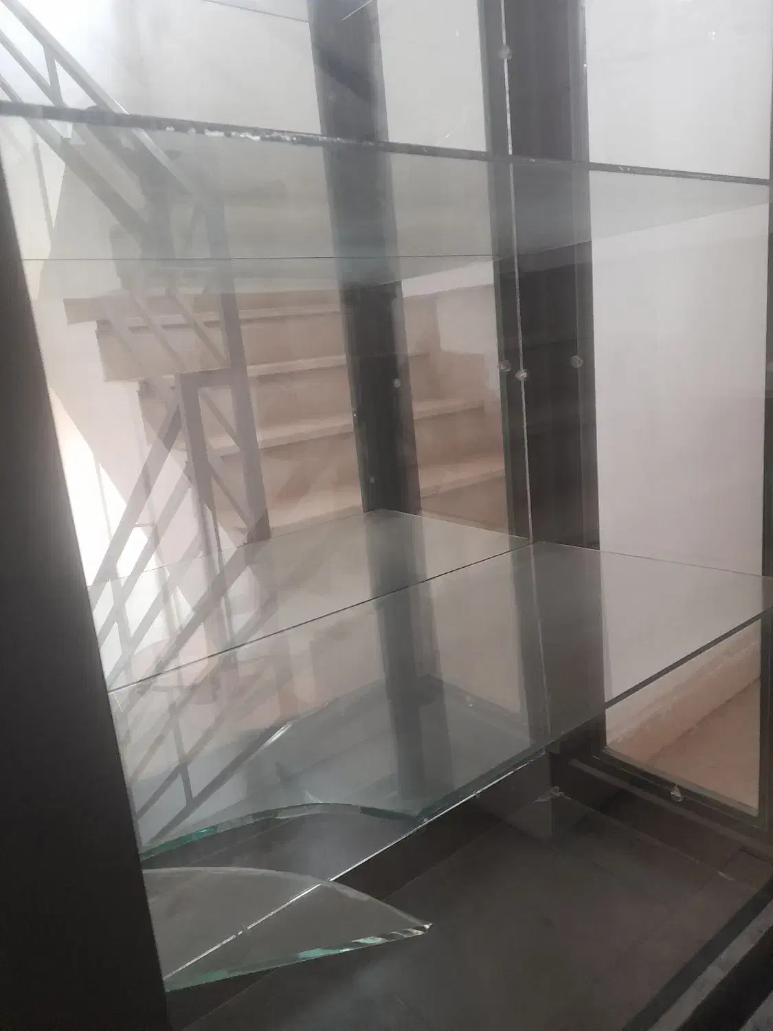 میز|میز و صندلی غذاخوری|سهند, |دیوار