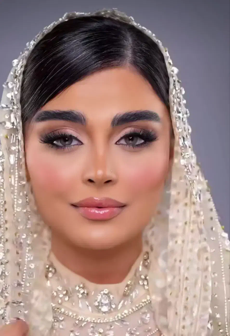 همینجاست تخصص تجربه سابقه مهارت هنر آفرینش زیبایی|خدمات آرایشگری و زیبایی|سهند, |دیوار