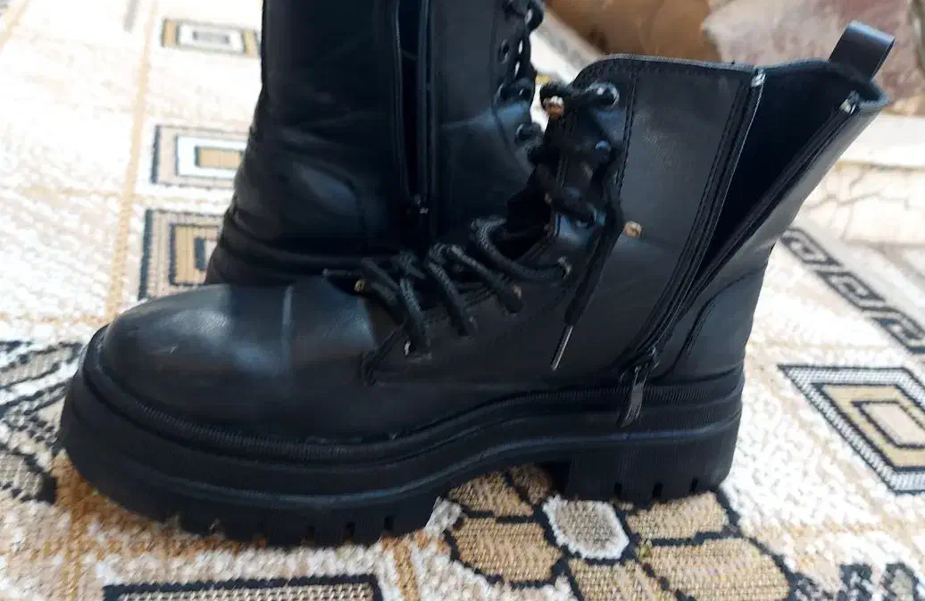 نیم بوت سایز ۳۹|کیف، کفش، کمربند|نیشابور, گمنام غربی|دیوار