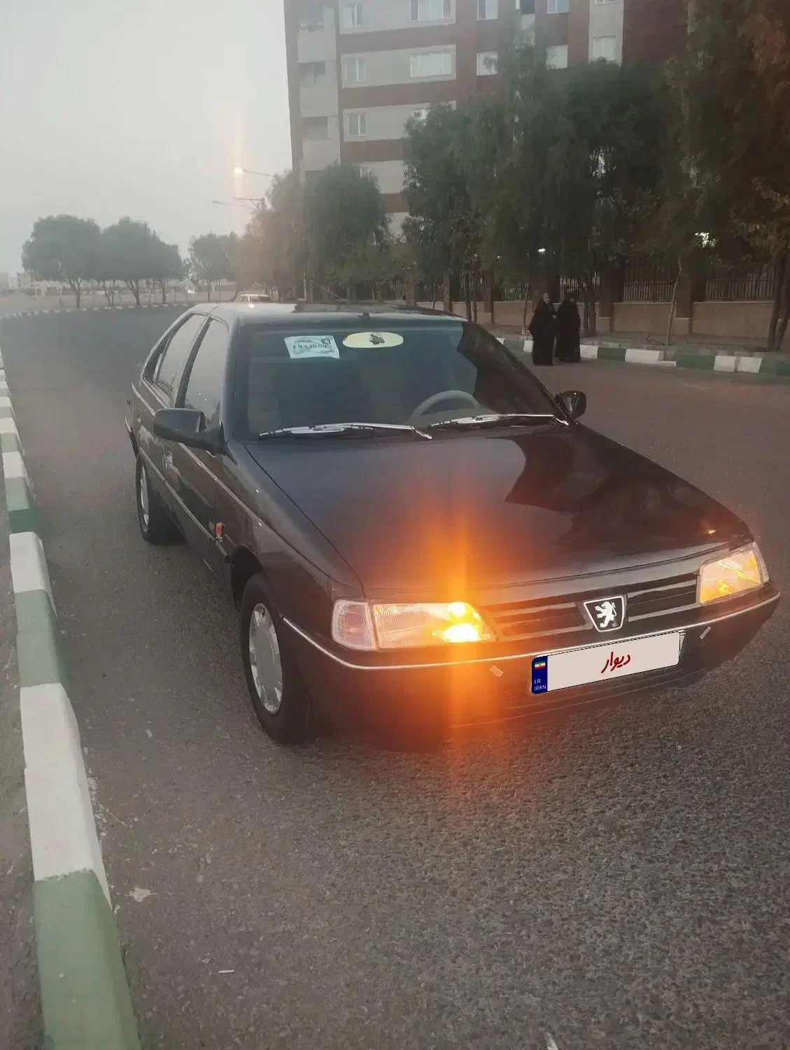 405مدل 90دوگانه فابریک|خودرو سواری و وانت|قم, سراجه (۱۵ خرداد)|دیوار