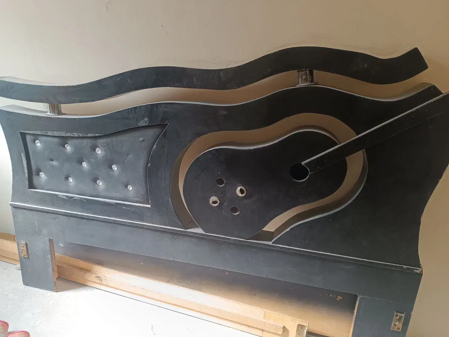 تخت دونفره|تخت و سرویس خواب|تربت جام, والفجر|دیوار