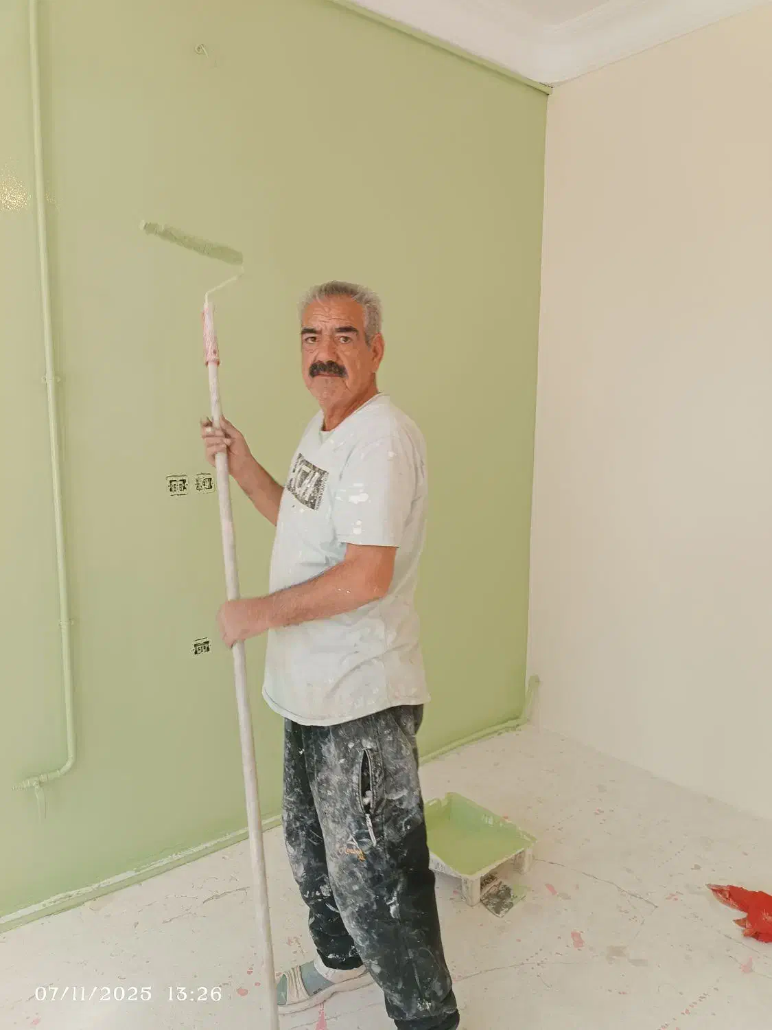 نقاشی ساختمان|خدمات پیشه و مهارت|میانه, |دیوار