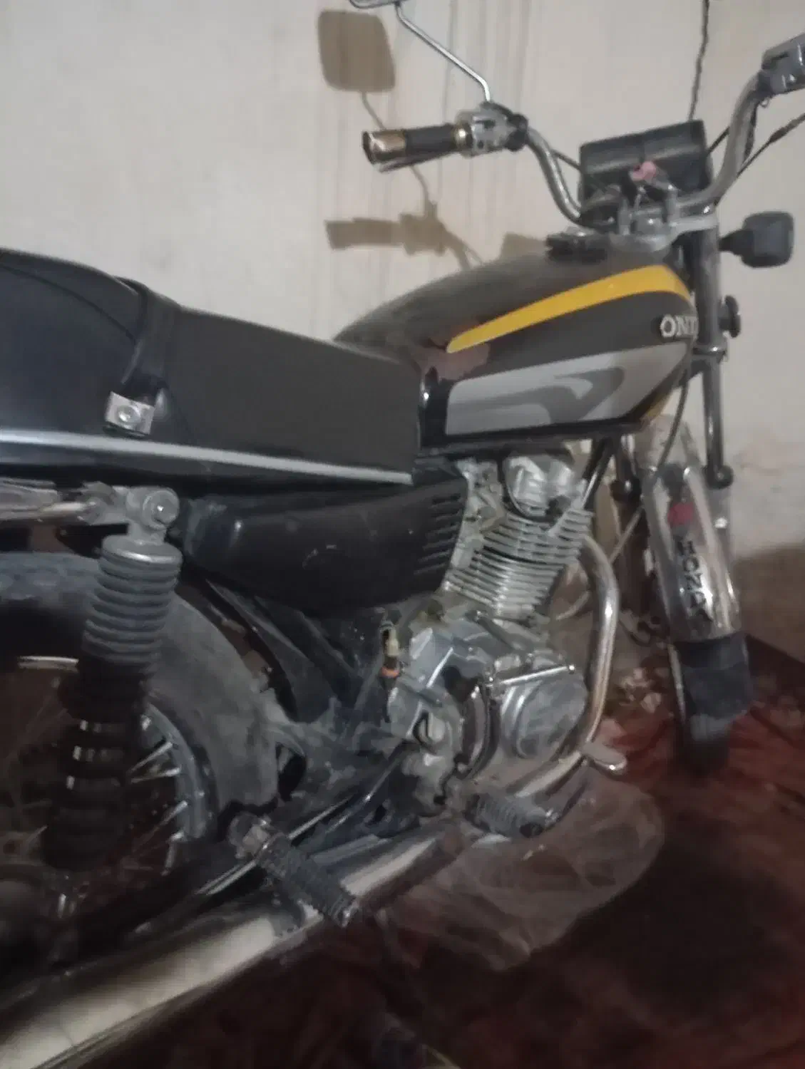 در حد نو|موتورسیکلت|سندرک, |دیوار