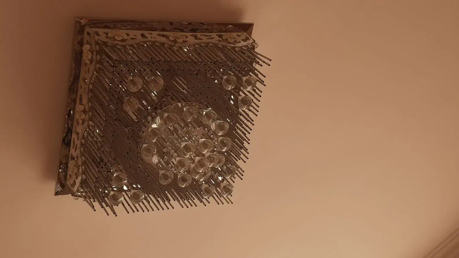 لوسترسقفی|لوستر و چراغ آویز|تبریز, |دیوار