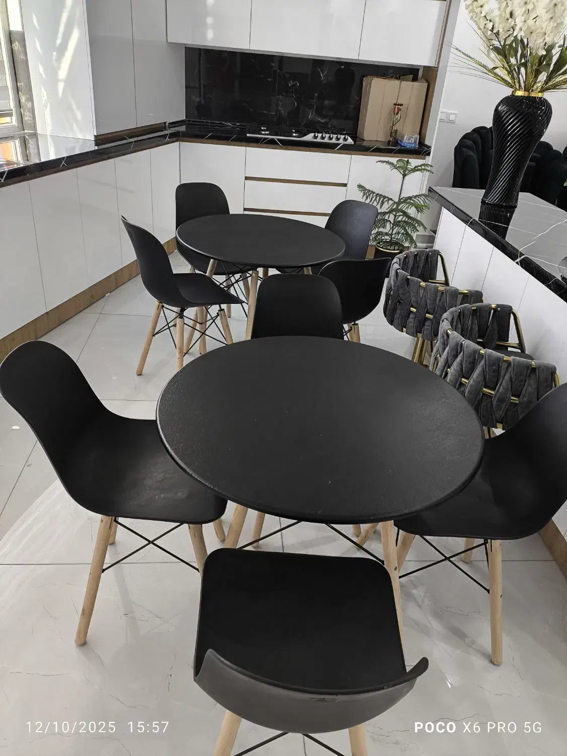 میز صندلی کافه|کافی‌شاپ و رستوران|کبودرآهنگ, |دیوار