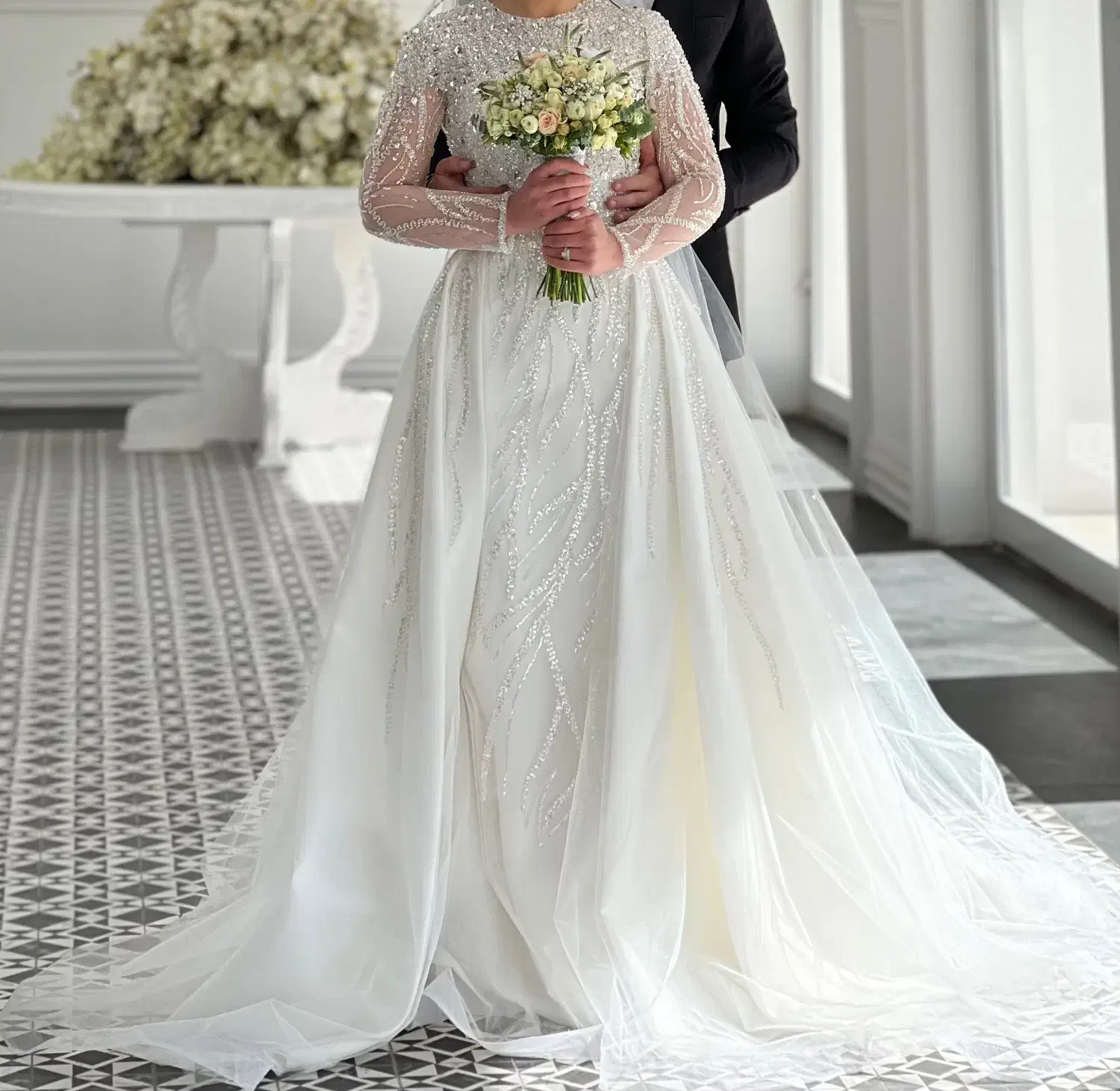 لباس عروس کامل جواهر دوزی شده|لباس|کرج, گوهردشت|دیوار