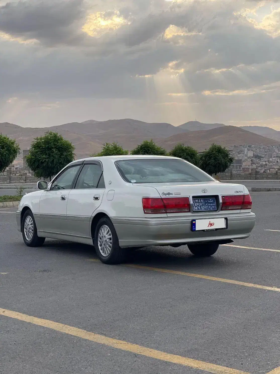 تویوتا کراون ۲۰۰۴|خودرو سواری و وانت|سقز, |دیوار