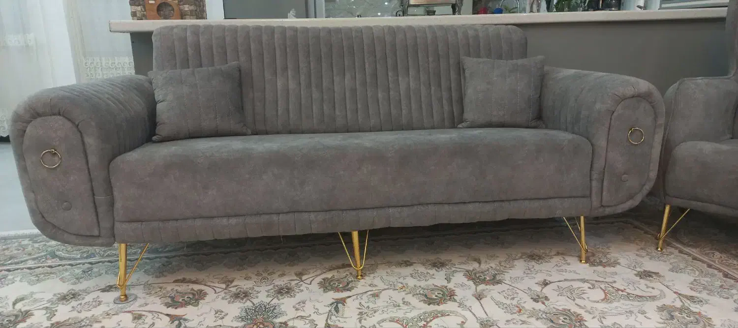 مبل راحتی نو ۶ ماه خریداری شده مناسب جهاز|مبلمان خانگی و میز عسلی|رفسنجان, |دیوار