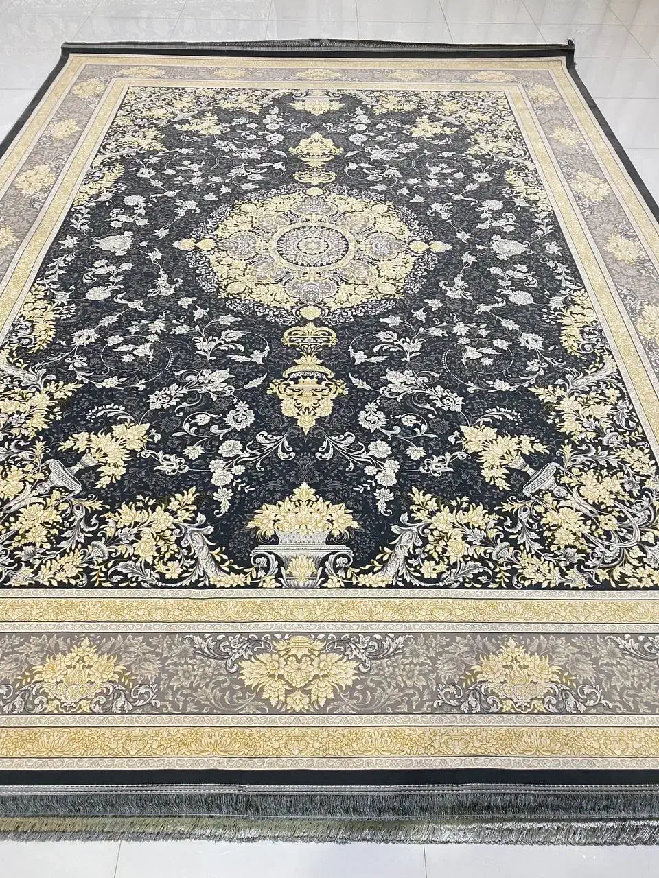 تنها مرجع تخصصی فروش  فرش های برند به قیمت تخفیفی|فرش|آران و بیدگل, |دیوار