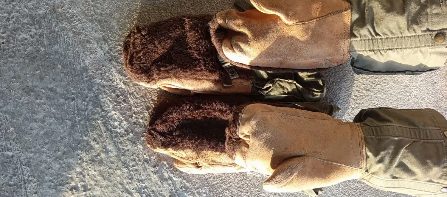 دستکش|لباس|شیروان (خراسان), |دیوار