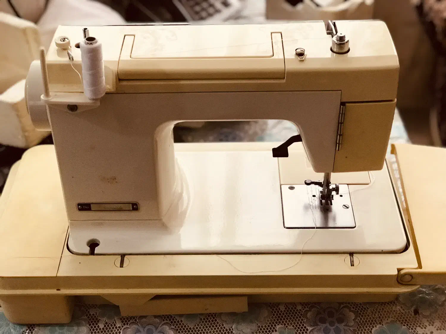 چرخ خیاتی ژانومه|چرخ خیاطی و ریسندگی|فردیس, سپید دشت|دیوار