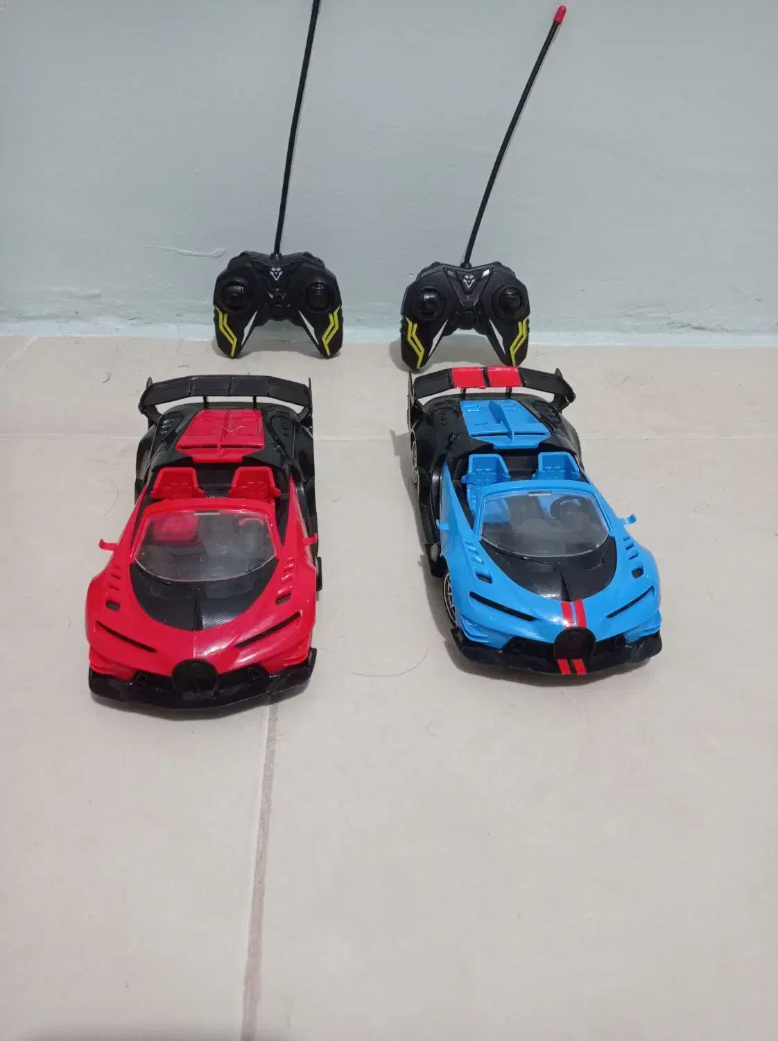 فروش دو عدد ماشین کنترلی|اسباب‌‌بازی|بیرجند, |دیوار