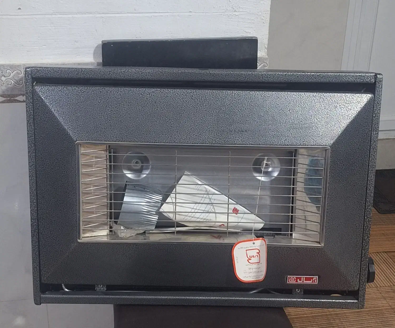 بخاری دیواری نو وپلمپ فقط کارتنش خراب شده زیر قیمت|بخاری، هیتر، شومینه|دهدشت, |دیوار