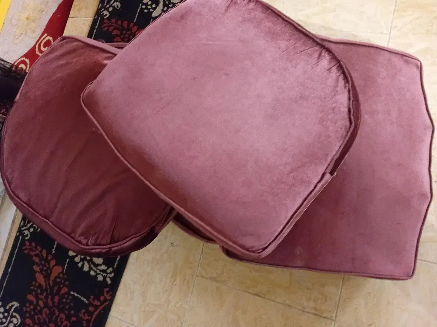 تختک و تشک|مبلمان خانگی و میز عسلی|آمل, |دیوار