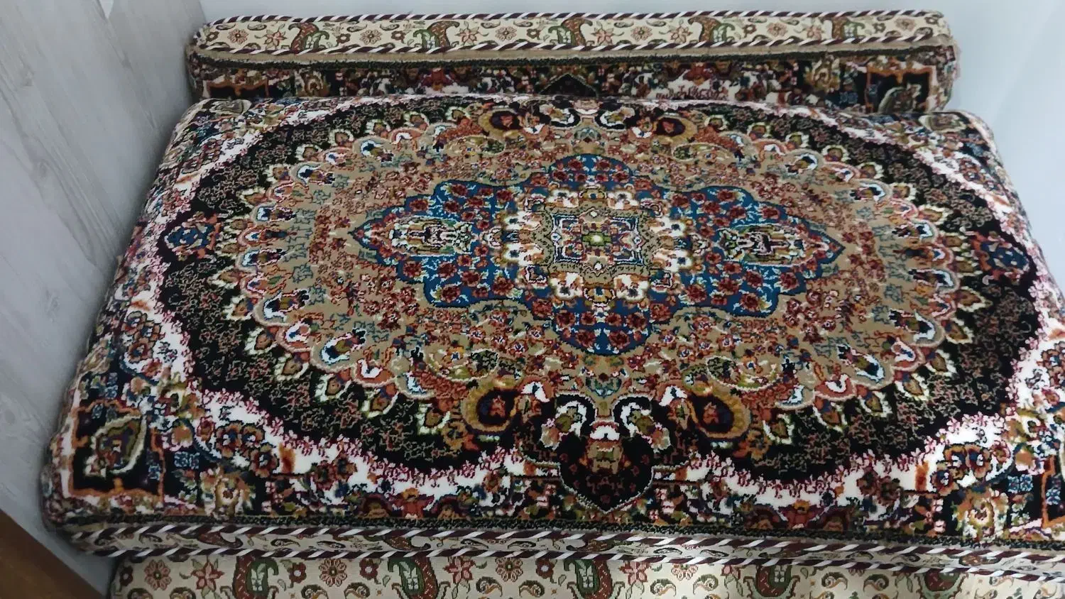 پشتی نو|پشتی|همدان, |دیوار