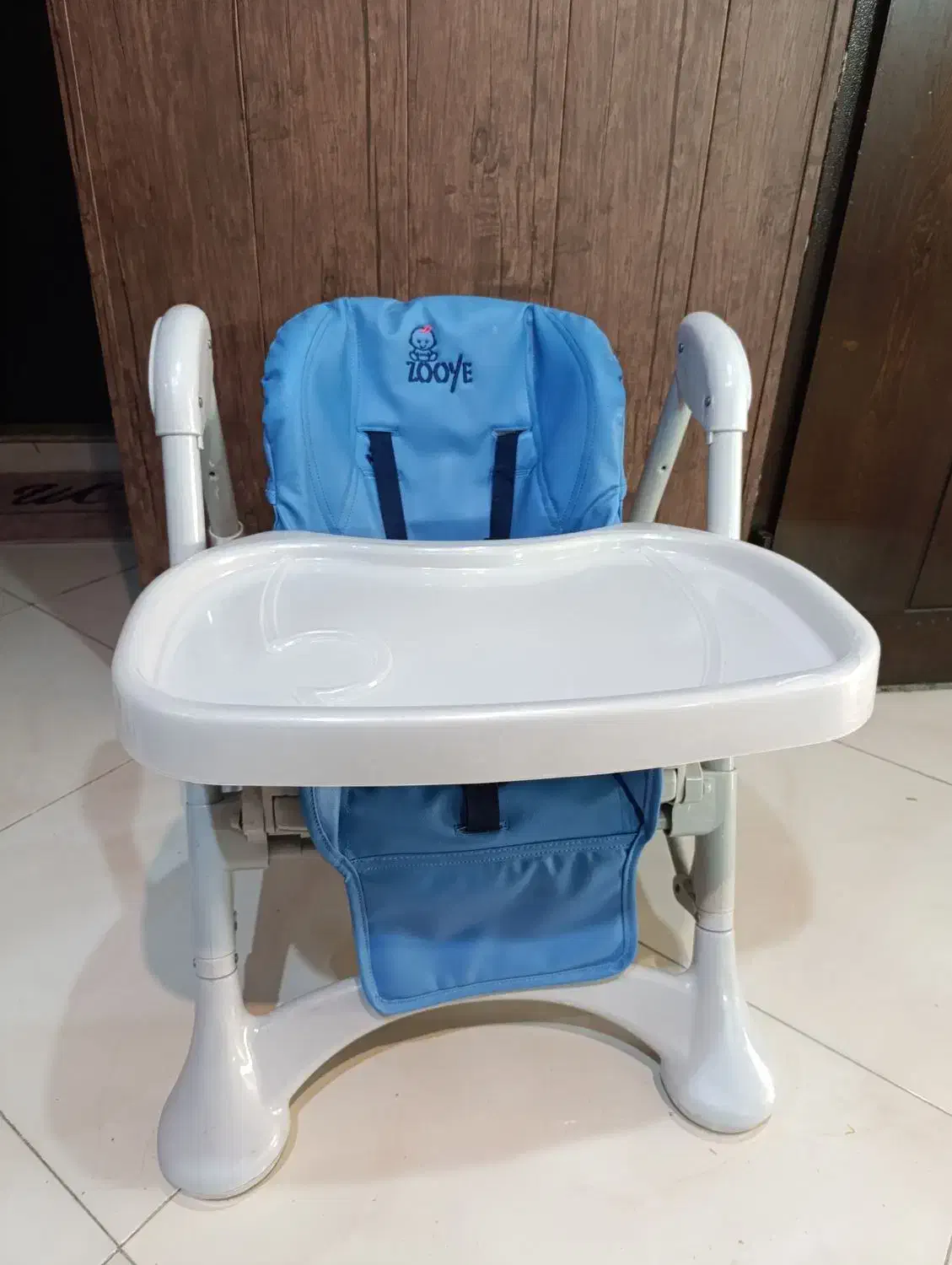 صندلی غذا|تخت و صندلی بچه|مشهد, فارغ التحصیلان|دیوار