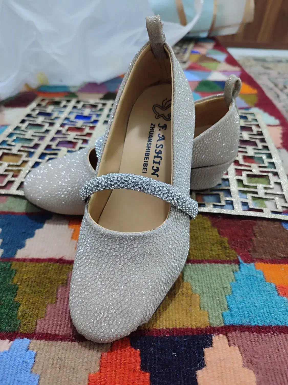 کفش مجلسی دخترانه|کفش و لباس بچه|قم, وادی السلام|دیوار