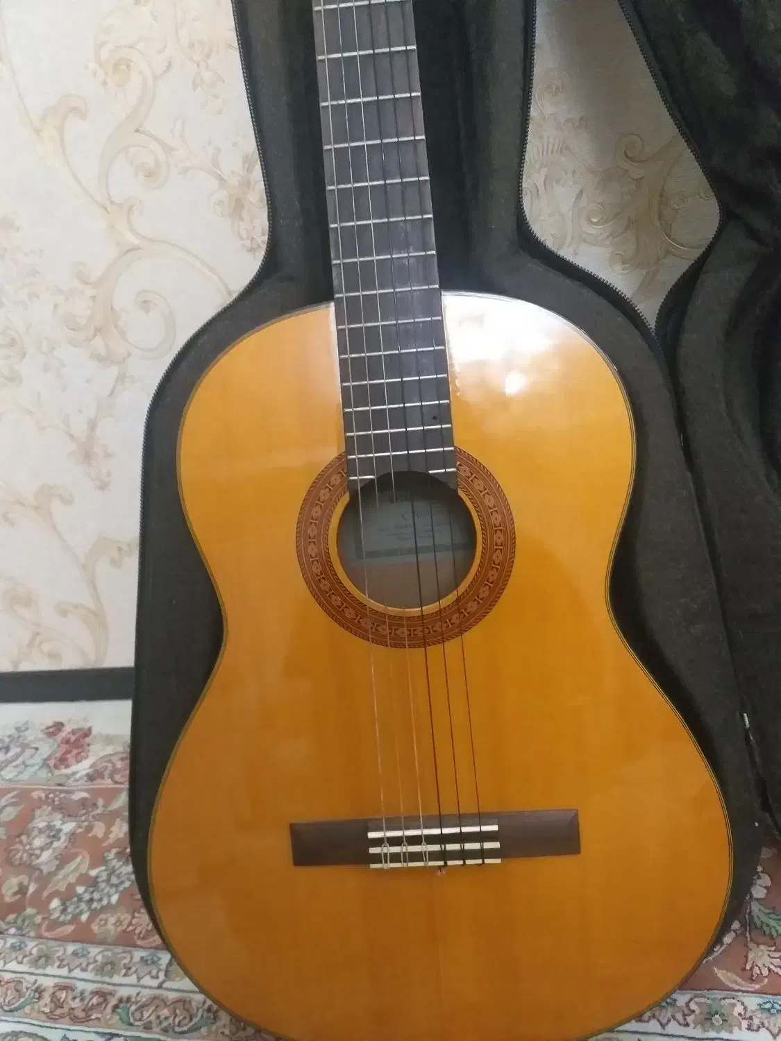 گیتار یاماها c70 همراه با کیف چرم. ساز دف|گیتار، بیس، امپلیفایر|تنکابن, |دیوار