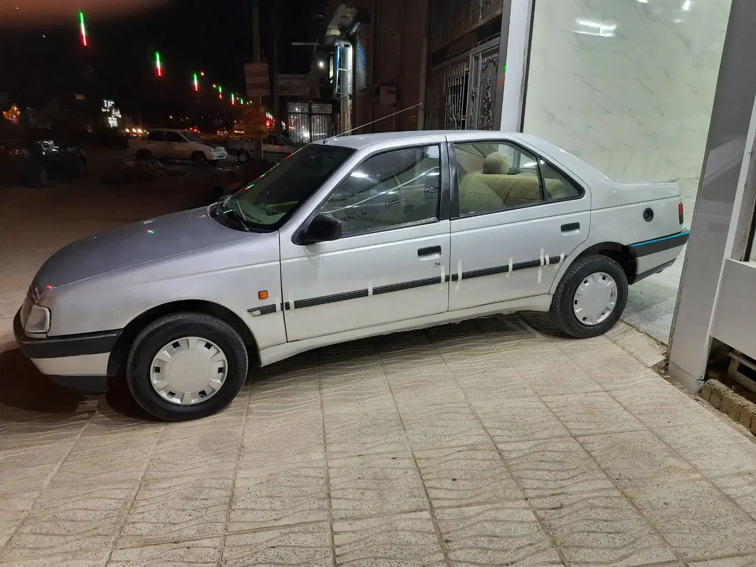 پژو ۴۰۵|خودرو سواری و وانت|بروجرد, |دیوار