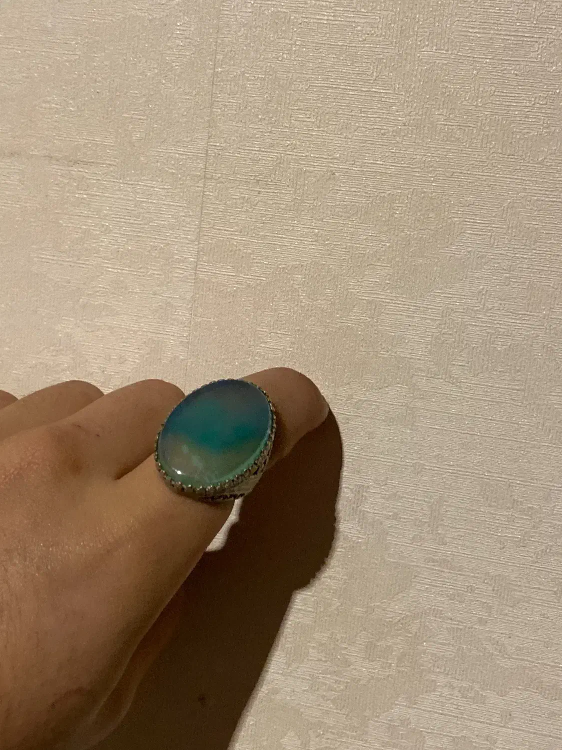 انگشتر|بدلیجات|رشت, سعدی (تختی)|دیوار