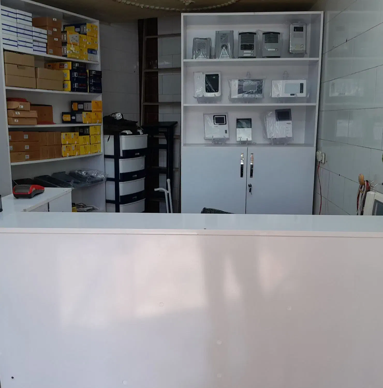 تعمیرات تخصصی و فروش انواع آیفون های تصویری|خدمات پیشه و مهارت|شیراز, فخرآباد (دروازه کازرون)|دیوار