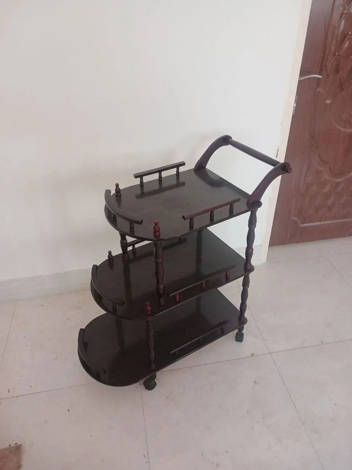 میزبار|مبلمان خانگی و میز عسلی|کرج, حصارک پایین|دیوار